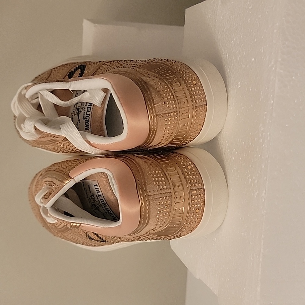 True Religion Esperanza Women's Sneakers, Size 10, NWOT - Picture 4 of 5